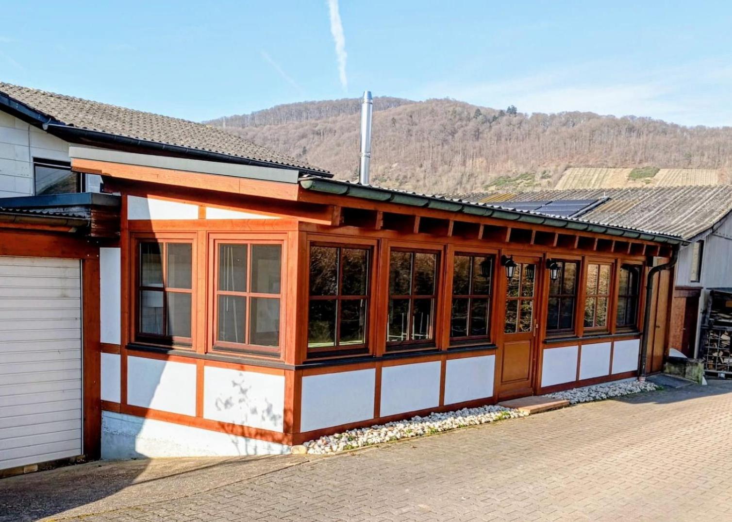 Апартаменты Moselferienweingut Schaefer Винтрих Номер фото